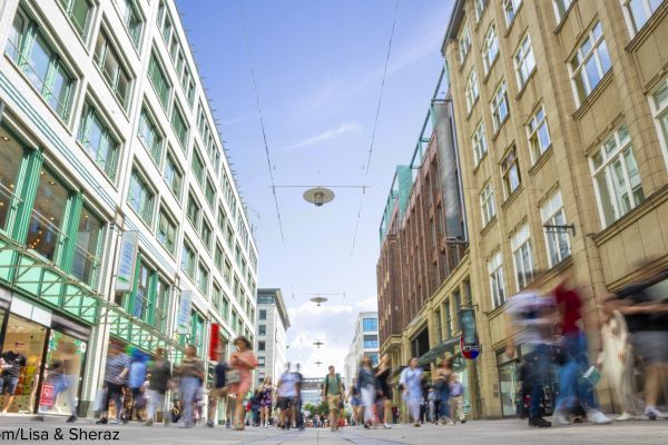 Ein Foto einer Straße in der Hamburger Innenstadt